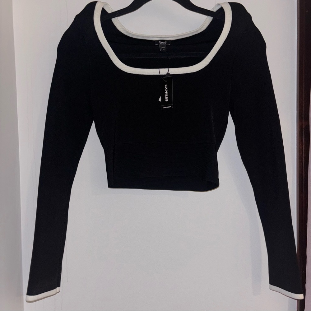 Express Top - Picture 2 of 6